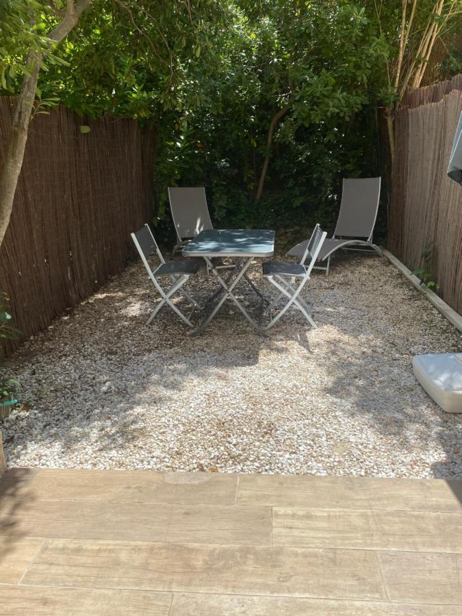Little Garden Saint-Cyr-sur-Mer Exterior foto